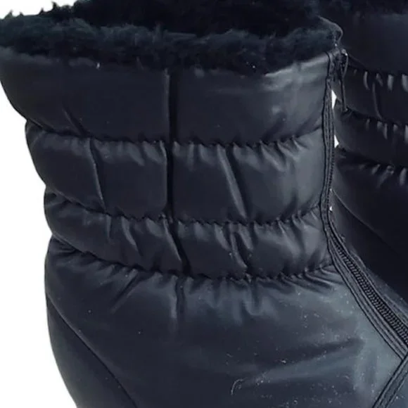 Comb Last Woman's Sz 11M Snow boots black almond toe fur lined rubber soles - Picture 11 of 12